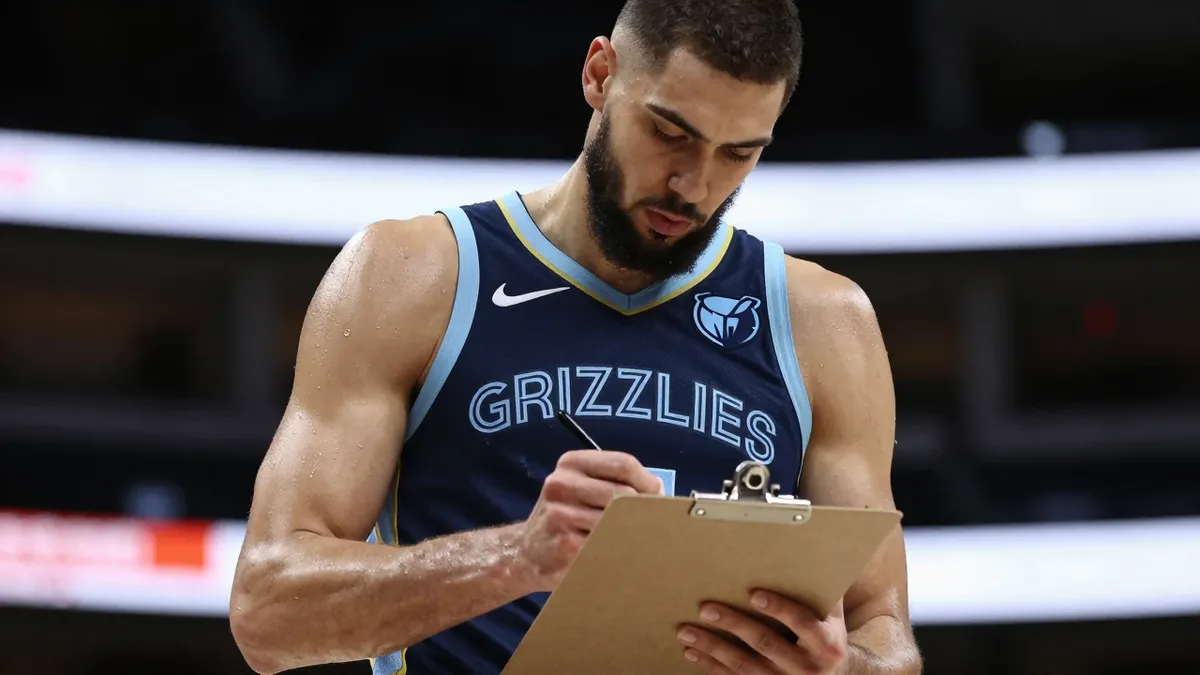 NBA analyst Andy Bailey predicts the Memphis Grizzlies will go 31-51 next season