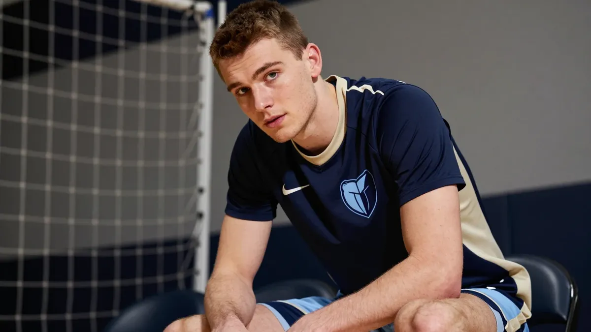 Memphis Grizzlies Sign Carson Cooper to Two-Way Contract